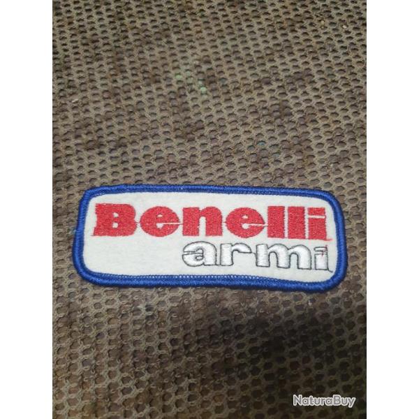 �cusson en tissus brod� de la marque d'armes BENELLI