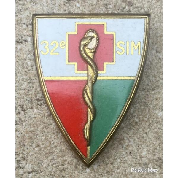 32� Section d'Infirmiers Militaires, �mail, dos guilloch� dor�