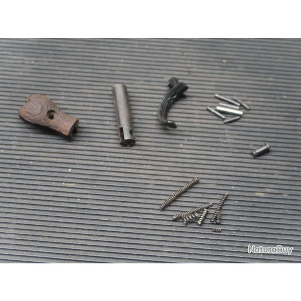 Lot pi�ces diverses pour pistolet 22 Lr un coup  SM 76 REF @