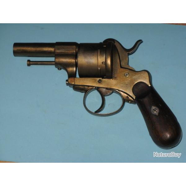 Gros revolver � six coups en 12 mm � broche, vers 1870-80.