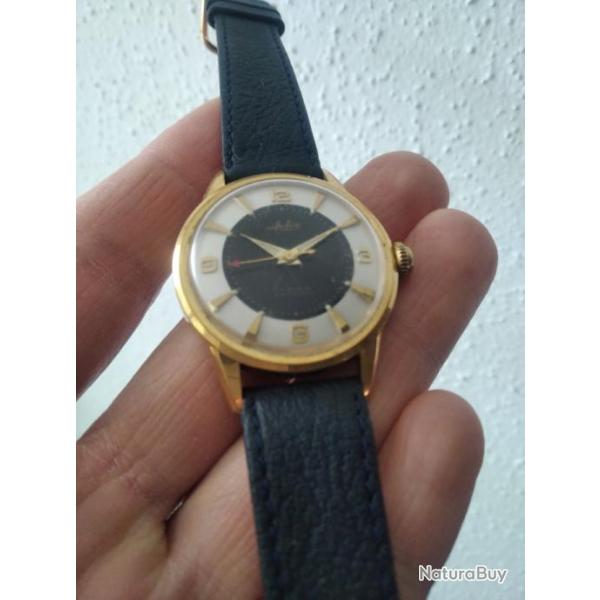 ARCTOS MONTRE M�CANIQUE ANCIENNE FABRIQU�E EN ALLEMAGNE