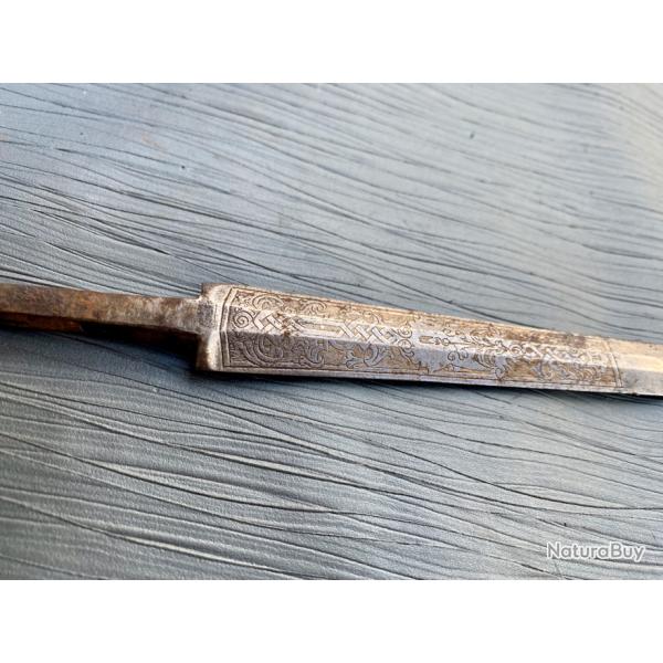 Lame d'�p�e de ville du XVIIIe si�cle.