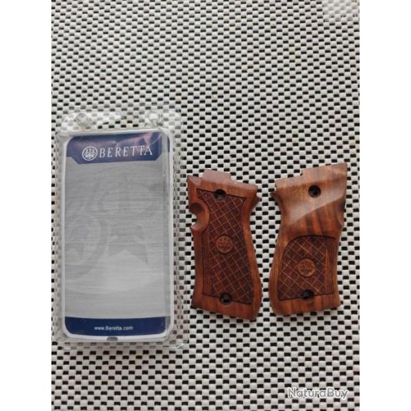 Poign�es en bois de noyer pour Beretta 87 Target. Pour  GAUCHER.