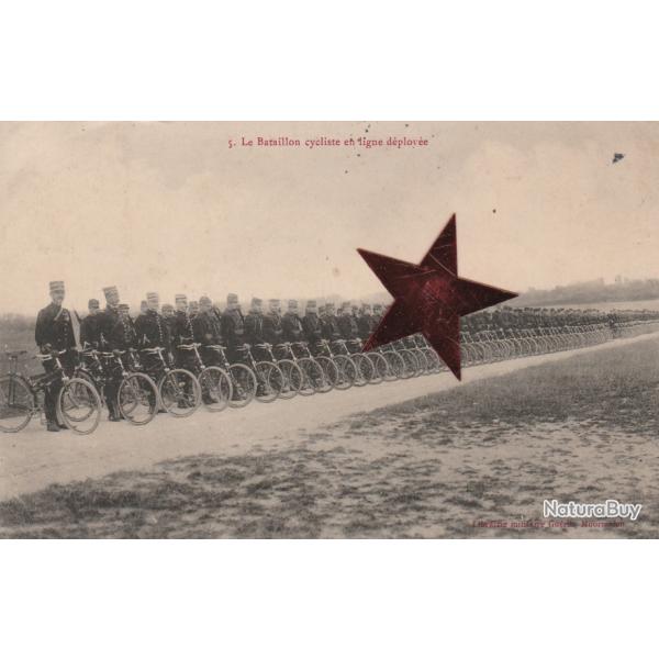 CPA-MILITAIRE - Le Bataillon Cycliste en ligne d�ploy�e N�831