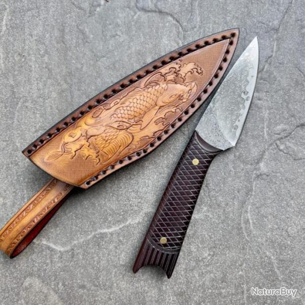 Couteau artisanal damas �tui carpe ko� style japonais custom manche bois