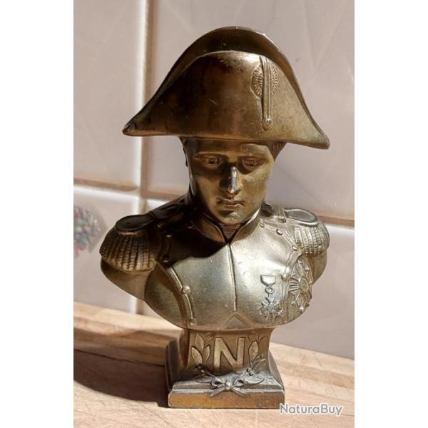 Buste de Napol�on 1er. 11,5 cm en m�tal.Parfait �tat
