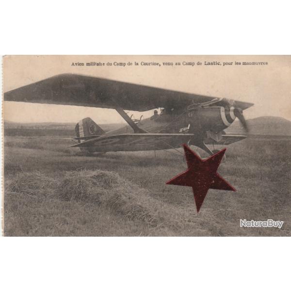 CPA -Militaria aviation 63 Avion militaire du camp de la Courtine venu au camp de LASTIC - N�124