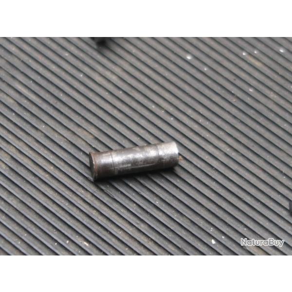 Axe de genouill�re pour pistolet P08 REF 6/2025