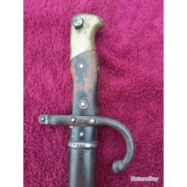 baionnette gras mod�le 1877 au num�ro P 69983 sortie de la manufacture de st �tienne en 8 bre 1877