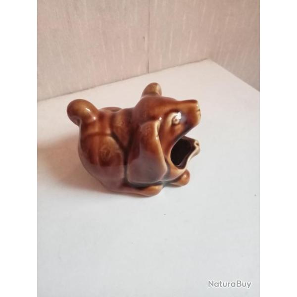 cendrier ancien figurine chien en c�ramique �maill� hauteur 9 cm x 10 cm
