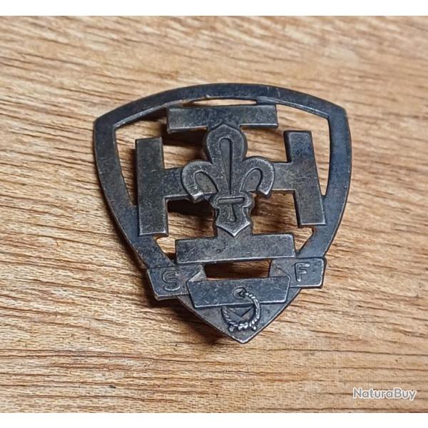 Ancien insigne de b�ret de scout de France