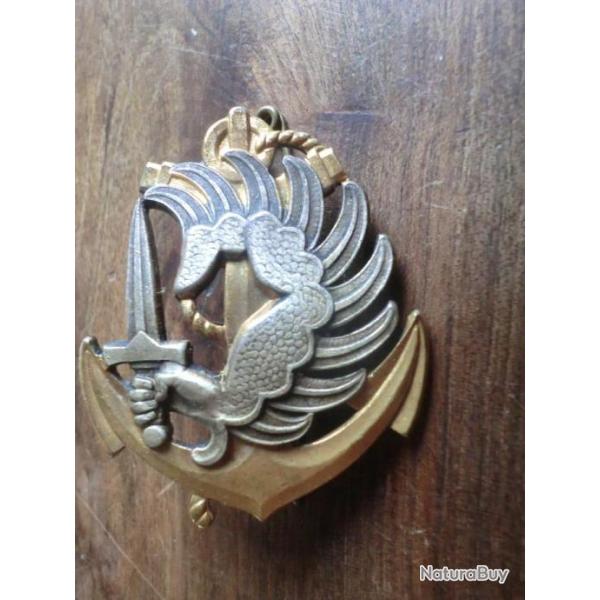 insigne de b�ret  or para colonial  / drago paris
