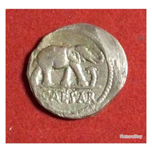 R�PUBLIQUE ROMAINE - RARE MONNAIE DENIER DE JULES C�SAR, GAULE (49-48 av JC)