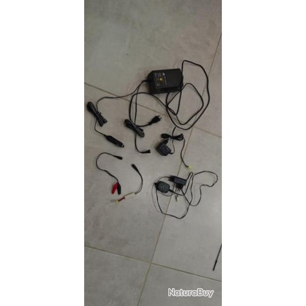Lot chargeurs avec dont un Chargeur A2pro - Chargeur automatique NiCD/NiMH de 2,4V � 12V