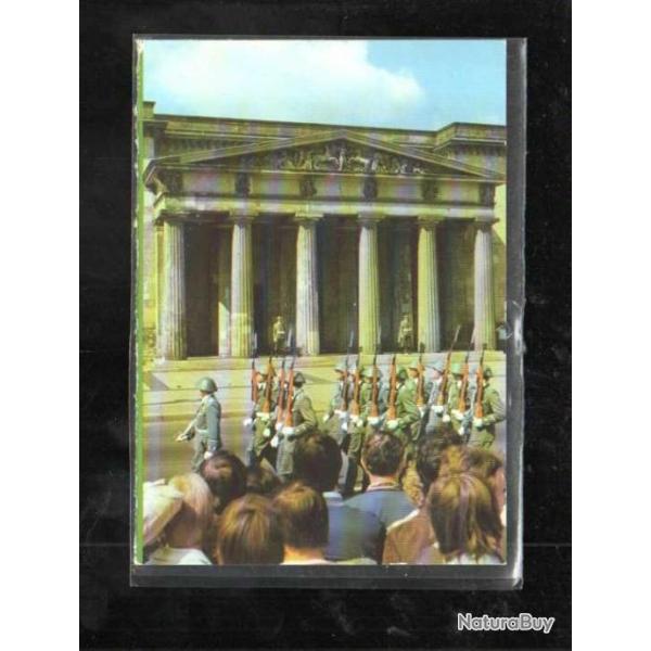 berlin est monument comm�moratif unter den linden , d�fil� troupes nva