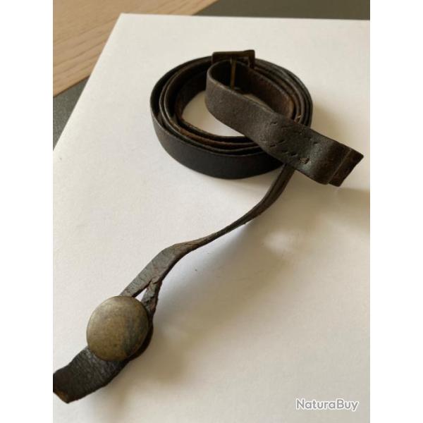 Bandouli�re cuir ancienne