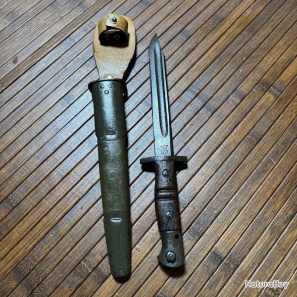 POIGNARD PARACHUTISTE L�GION �TRANG�RE FRAN�AISE SUR BA�ONNETTE U.S WINCHESTER 1917 MARQUAGES U.S