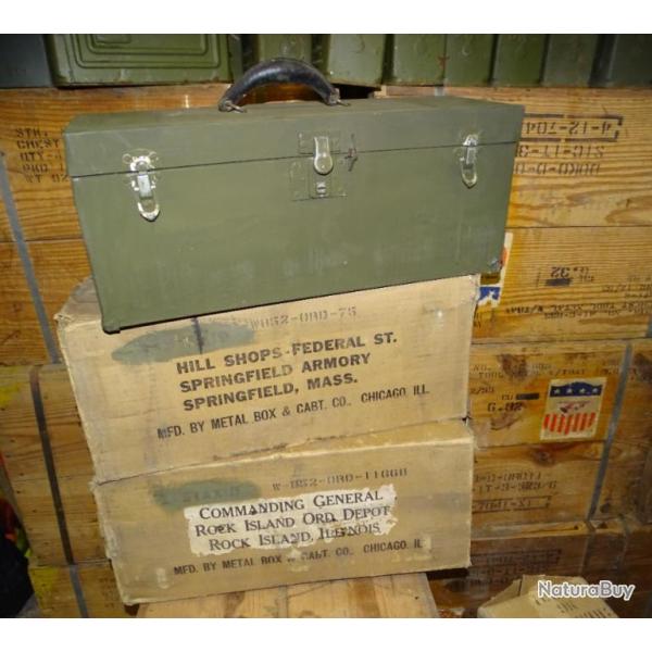 Caisse a outils Springfield armory US WW2 CHEST STEEL M6 D28201 toolbox Calibre 50 ,30-06.