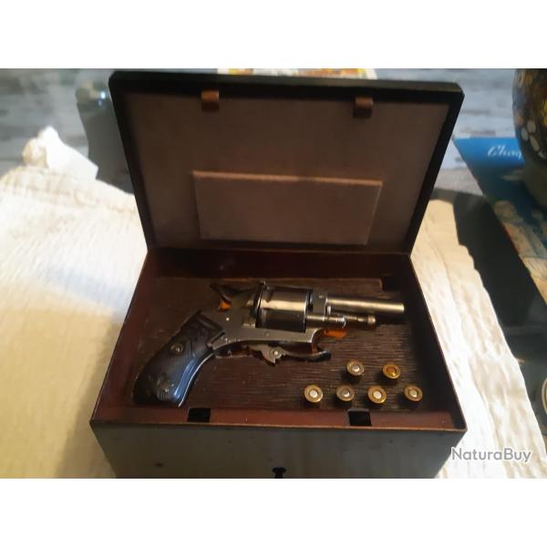 Revolver  cal 320 lefaucheux