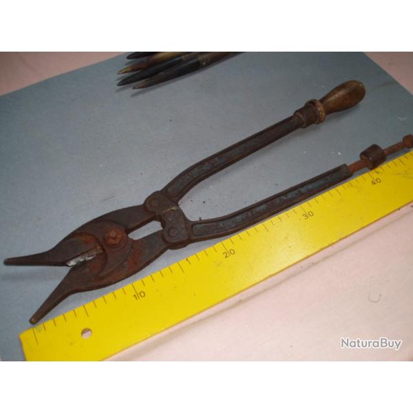 UNE PINCE COUPE BARBELES ALLEMANDE DE 1914/1918