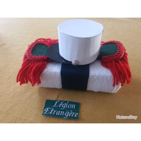 Souvenir L�gion �trang�re travail de ma�tre tailleur.  La t�l� du l�gionnaire
