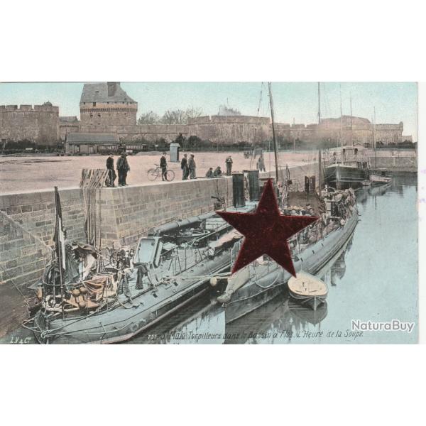 CPA -Marine Militaire -  CANNES - Torpilleurs dans le Port N�075
