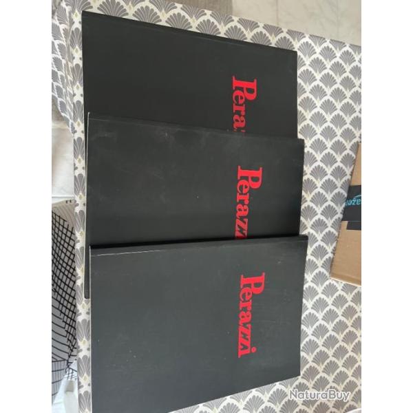 � vendre trois catalogues Perazzi