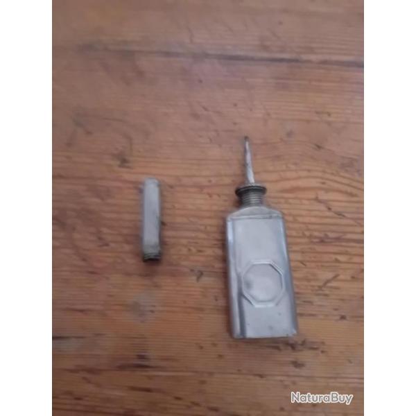 Petit huilier pour pistolet Colt 1897/1900 & P08 civil
