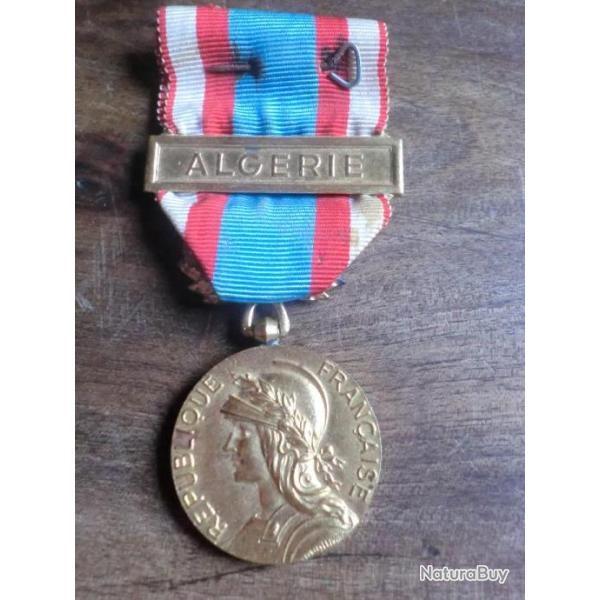 m�daille comm�morative d' alg�rie