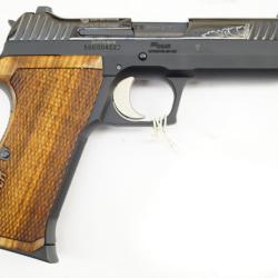 Pistolet Sig Sauer Carry Custom Works P210 9x19 grav&eacute;