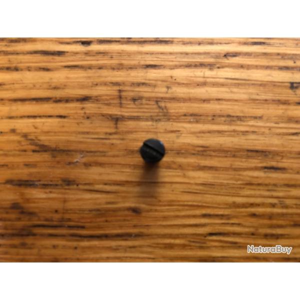 Pistolet � plombs Diana P5 Magnum: Vis avant de fixation sur le tube principal