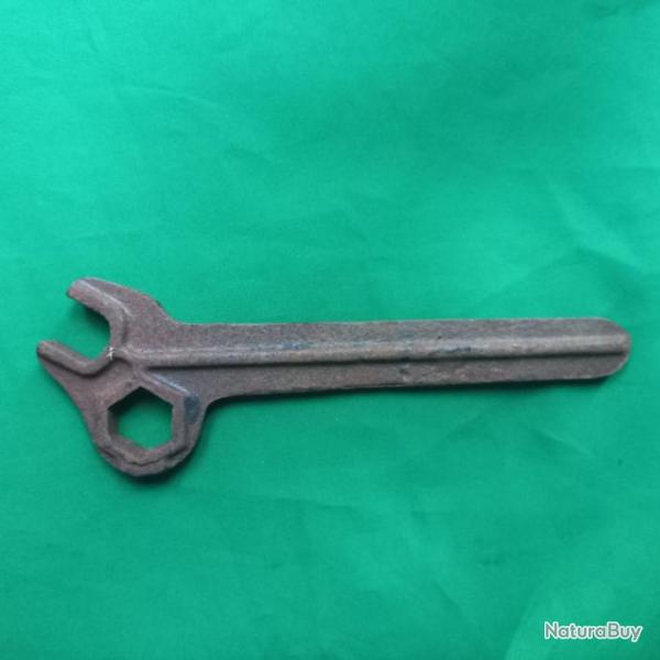 ANCIENNE CLE DE GARAGE / AGRICOLE