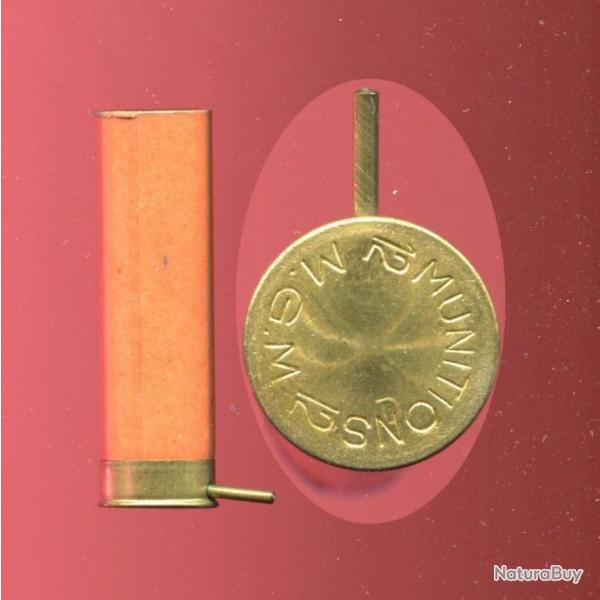 Cal. 12 � broche - une douille jamais charg�e - marque : MGM -  tube carton orange de 65 mm