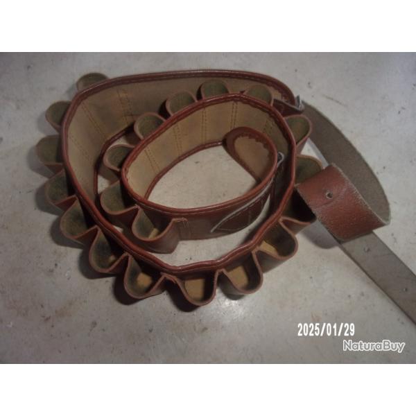 ceinture cartouchiere 20 cartouches cal 12 peu utilis�e