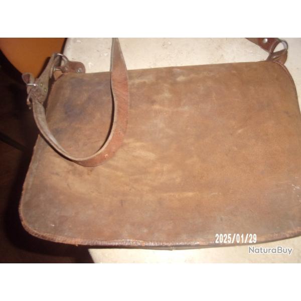 ancien carnier gibeciere cuir