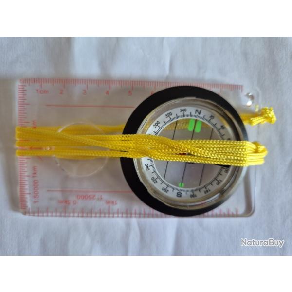 Boussole d'orientation (boussole, loupe, double chelle, cadrant tournant et lacet)