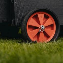 Roulettes pour poulailler sur&eacute;lev&eacute; 2 &agrave; 5 poules plastique recycl&eacute;