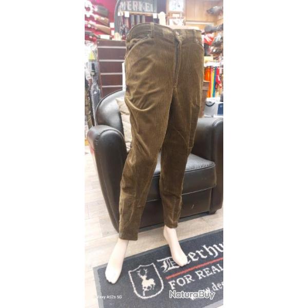 pantalon velour  demi-saumur taille 48