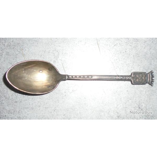 ANCIEN PETITE CUILLERE de COLLECTION SOUVENIR de VOYAGE LA CHAISE DIEU