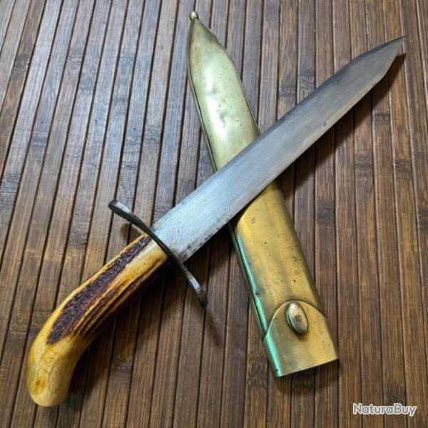 �NORME POIGNARD - DAGUE MANCHE  BOIS DE CERF DANS SON FOURREAU DEBUT XlX �me