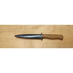 tr&egrave;s beau poignard de combat allemand Infanteriemesser 42, 2GM