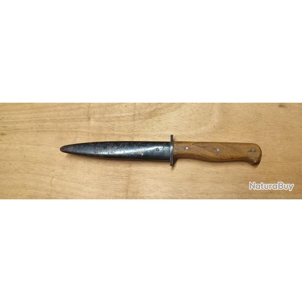 tr�s beau poignard de combat allemand Infanteriemesser 42, 2GM
