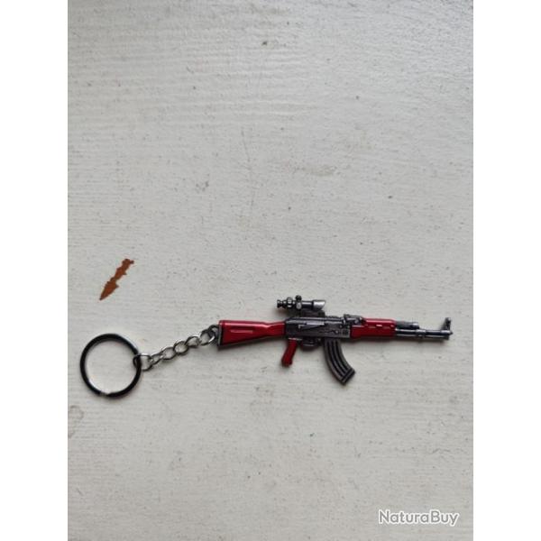 PORTE-CL� "KALACHNIKOV"