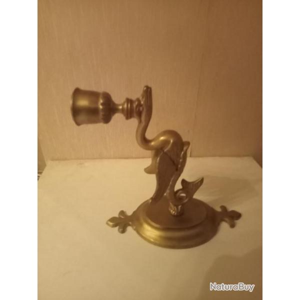 bougeoir ancienne syle empire en bronze dor� hauteur 16 cm x 17 cm