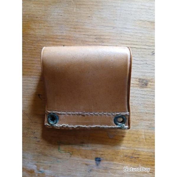 Passant cuir arme franaise pour adapter holster et tuis  crochets