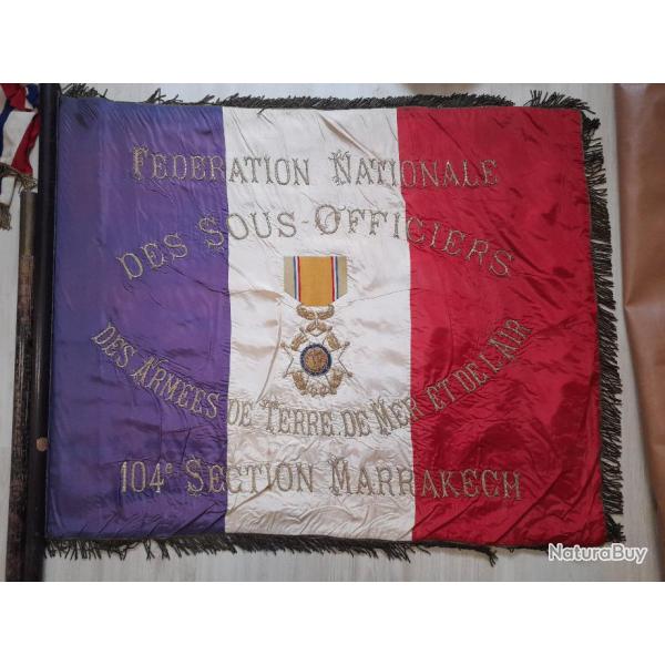 ancien drapeau �tendart f�d�ration des sous officiers 104e section Marrakech militaria