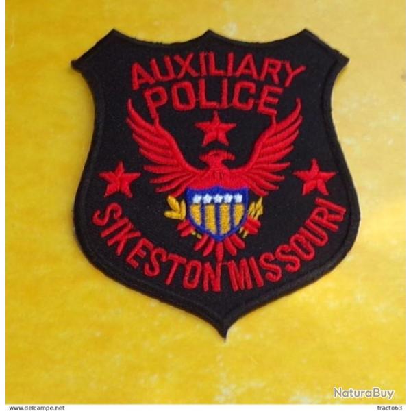 TISSU PATCH :� AUXILIARY POLICE , SIKESTON MISSOURI , DIAMETRE 9�CM , BON ETAT VOIR PHOTOS . POUR TO