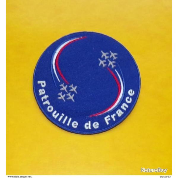 TISSU PATCH :� PATROUILLE DE FRANCE , VOLTIGE��, DIAMETRE 9�CM , BON ETAT VOIR PHOTOS . POUR TOUT RE
