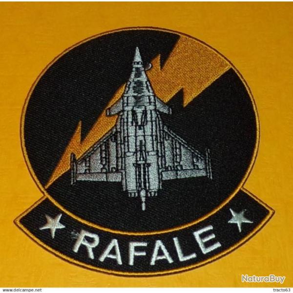 TISSU PATCH :  RAFALE  , DIAMETRE 10 CM , BON ETAT VOIR PHOTO . POUR TOUT RENSEIGNEMENT ME CONTACTER