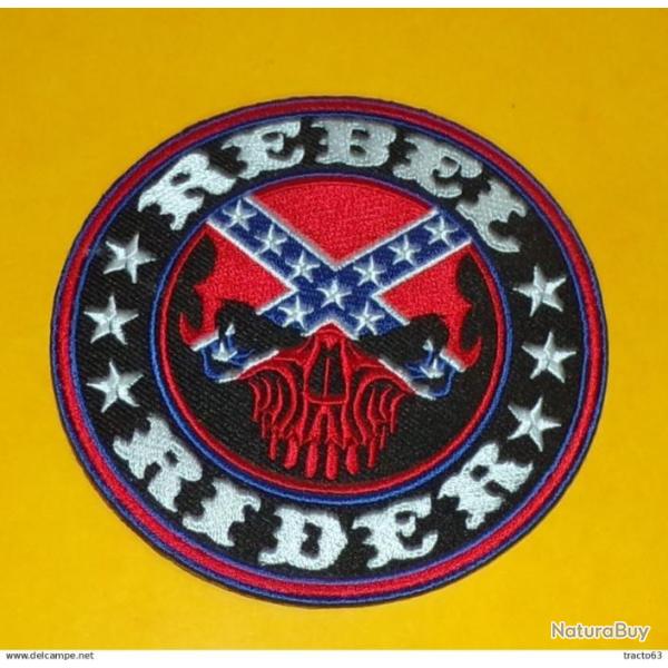 TISSU PATCH : REBEL RIDER , DIAMETRE 10 CM , BON ETAT VOIR PHOTOS . POUR TOUT RENSEIGNEMENT ME CONT